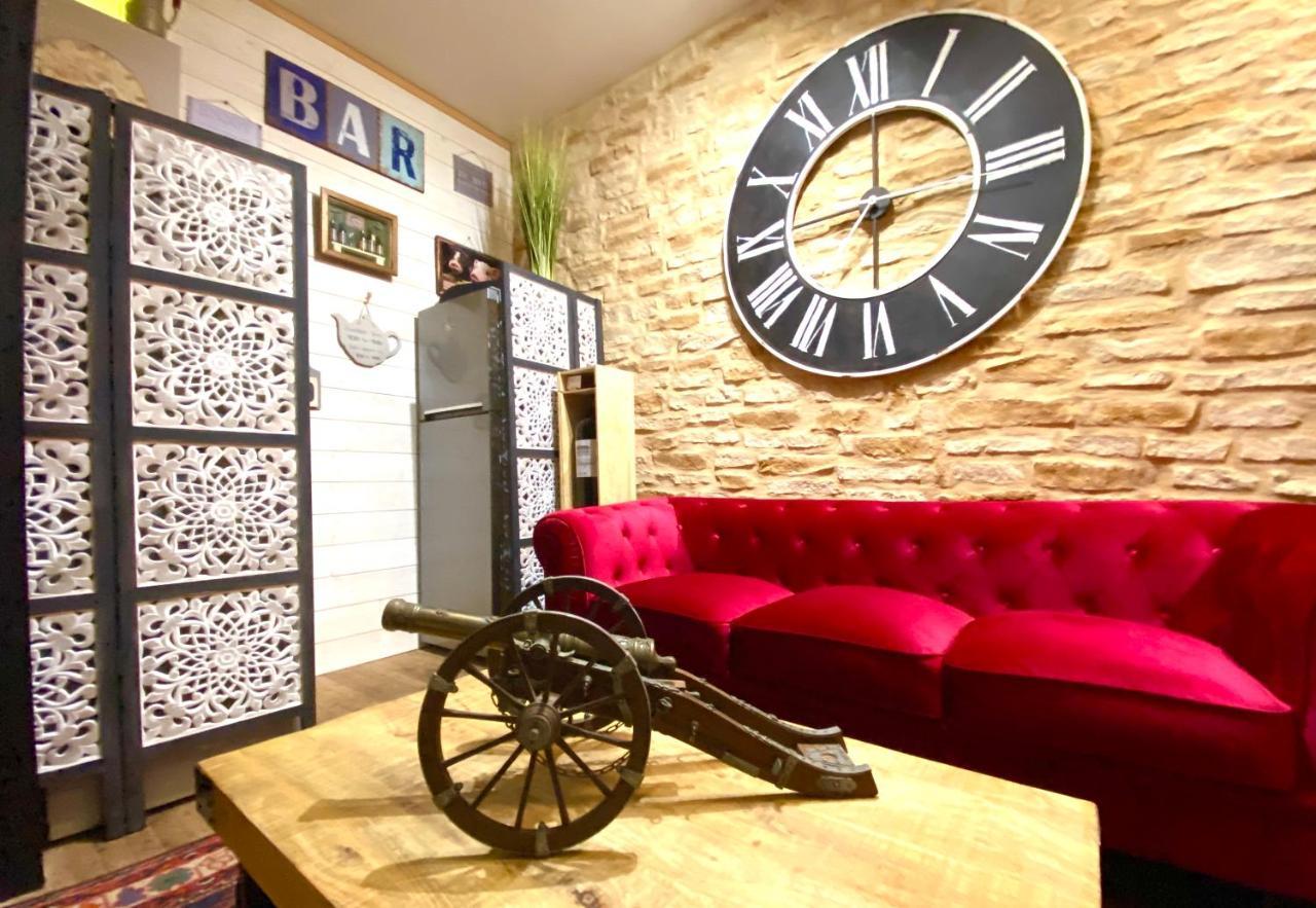 O Clair De Lune Au Coeur De Sarlat - Chambres Climatisees - Parking Prive - Piscine Chauffee - Spa Et Massages מראה חיצוני תמונה
