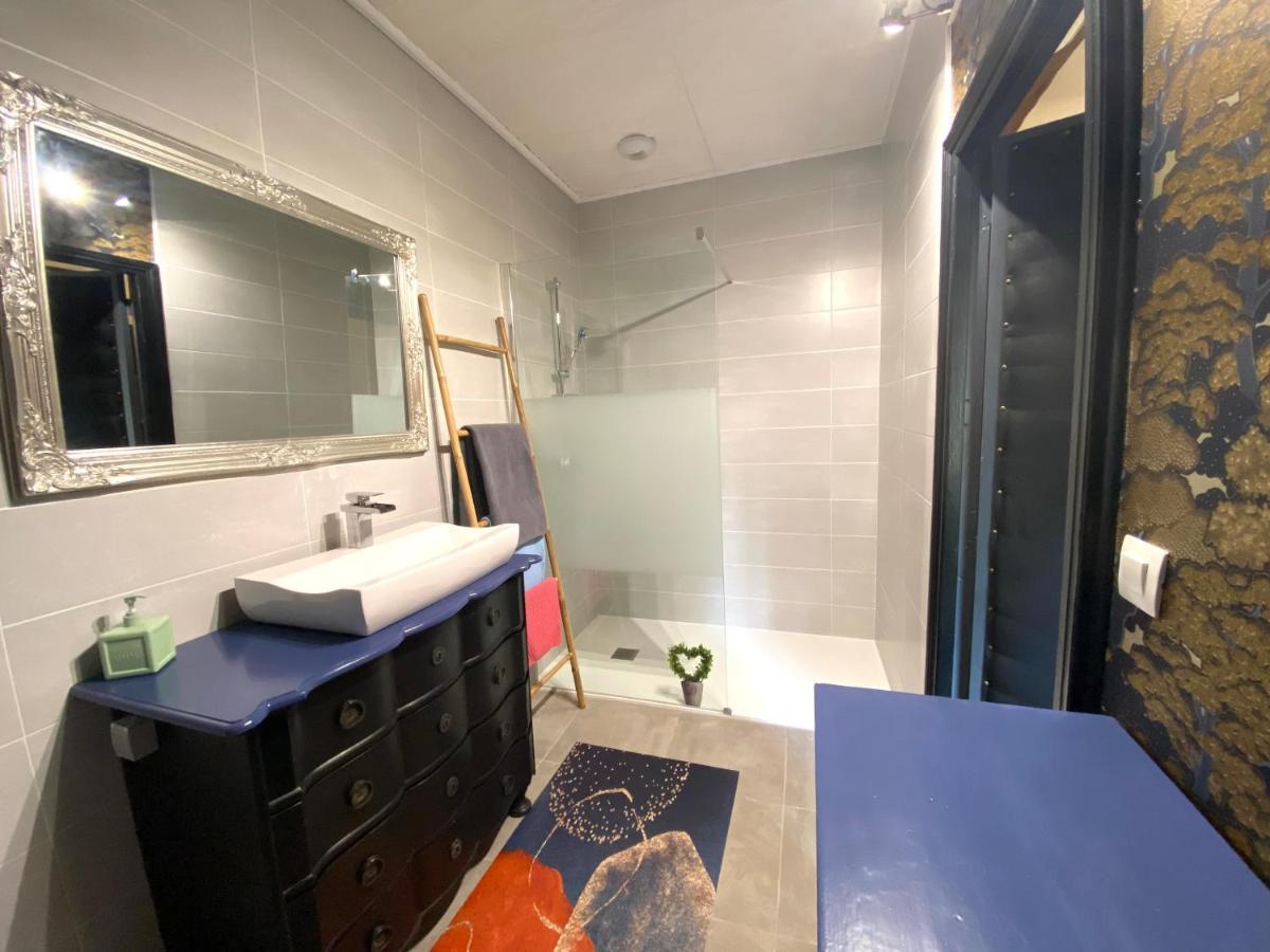 O Clair De Lune Au Coeur De Sarlat - Chambres Climatisees - Parking Prive - Piscine Chauffee - Spa Et Massages מראה חיצוני תמונה