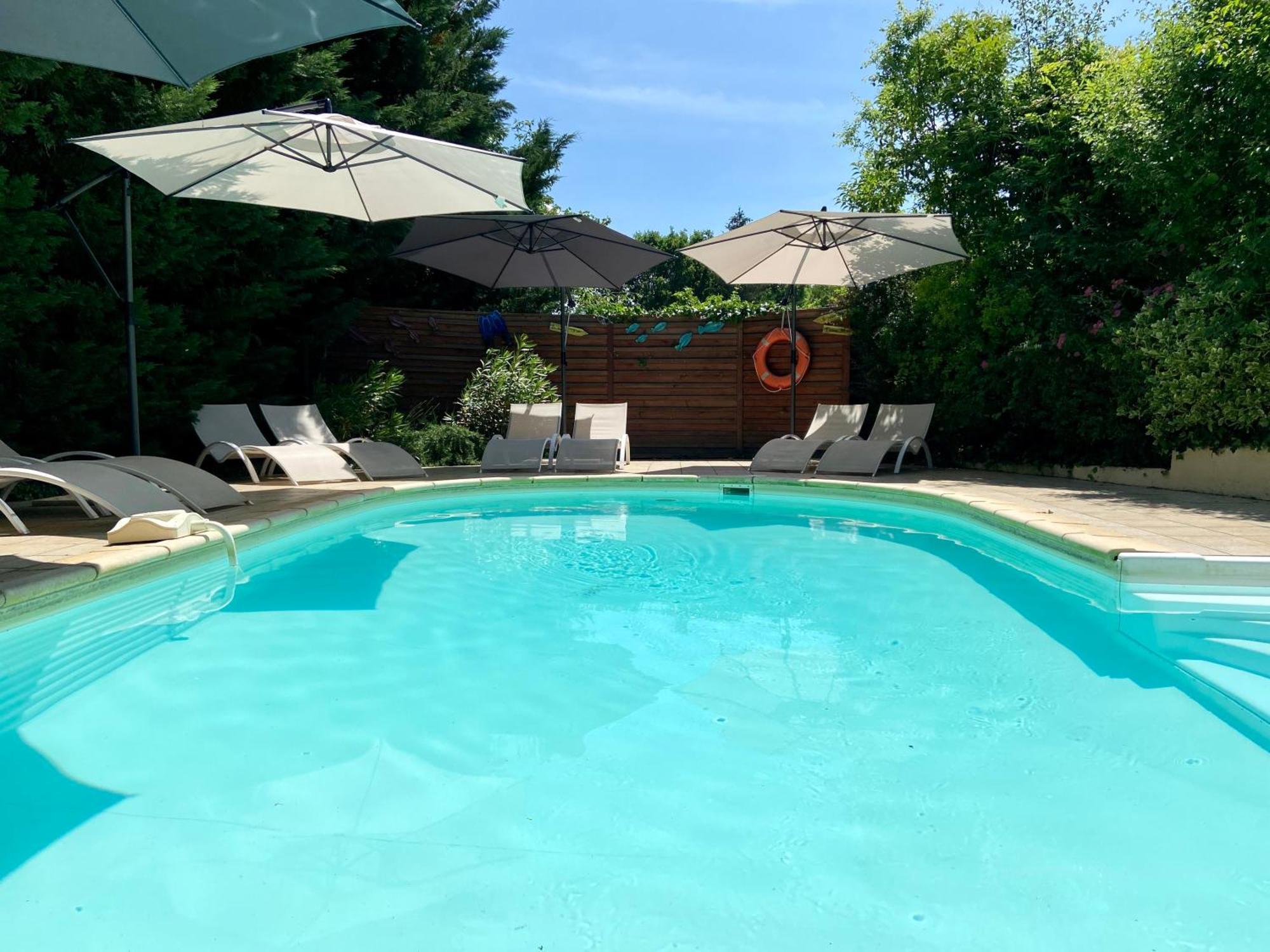 O Clair De Lune Au Coeur De Sarlat - Chambres Climatisees - Parking Prive - Piscine Chauffee - Spa Et Massages מראה חיצוני תמונה
