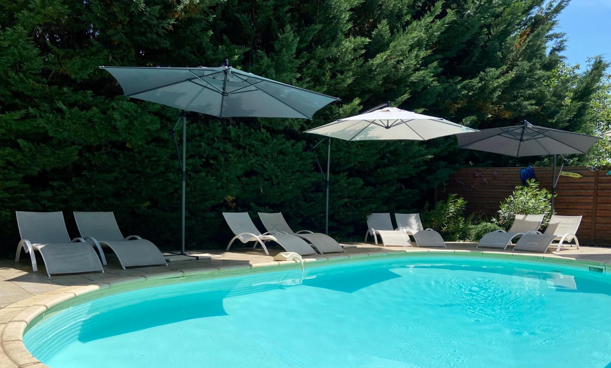 O Clair De Lune Au Coeur De Sarlat - Chambres Climatisees - Parking Prive - Piscine Chauffee - Spa Et Massages מראה חיצוני תמונה
