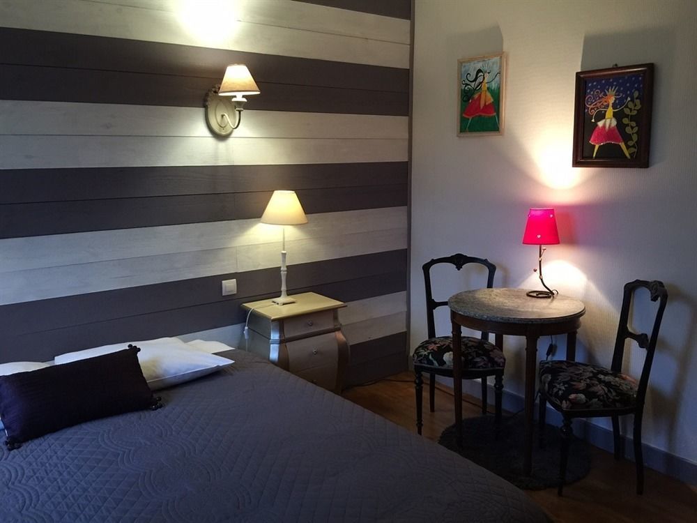 O Clair De Lune Au Coeur De Sarlat - Chambres Climatisees - Parking Prive - Piscine Chauffee - Spa Et Massages מראה חיצוני תמונה