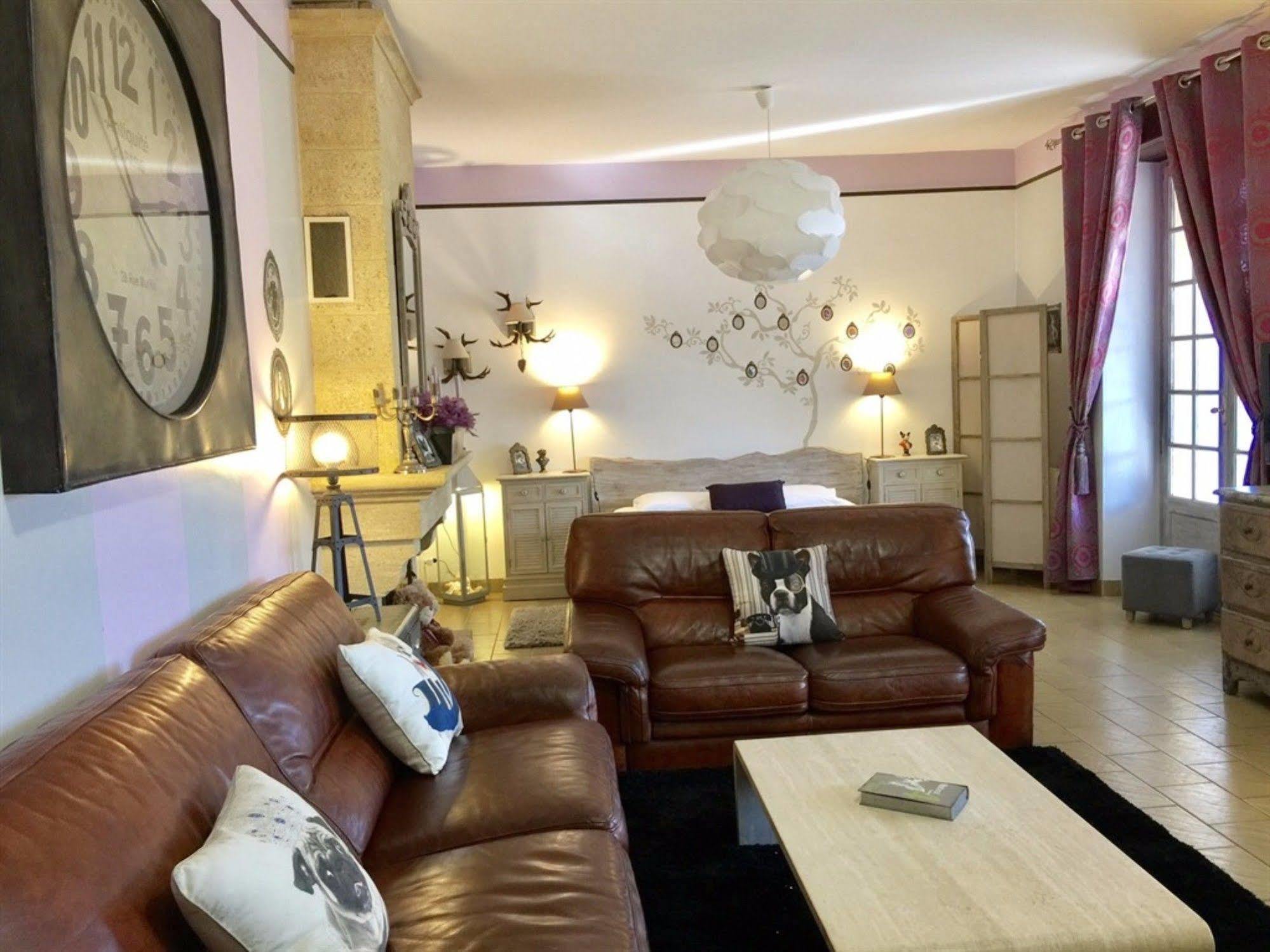 O Clair De Lune Au Coeur De Sarlat - Chambres Climatisees - Parking Prive - Piscine Chauffee - Spa Et Massages מראה חיצוני תמונה